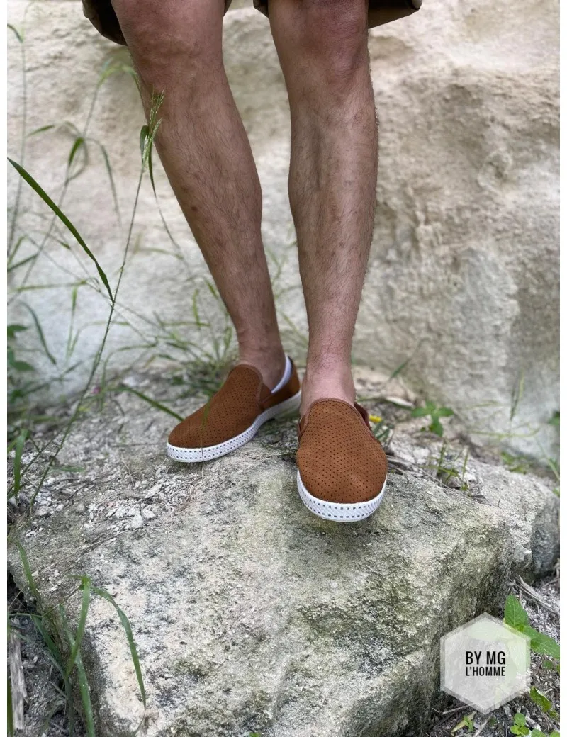 CHAUSSURE CLASSIC SUEDE