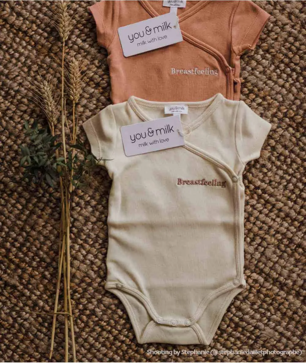 You & Milk : Body manches courtes 'Breastfeeling' coton bio couleur Biscuit - 100% Ecoresponsable - Mer(e)veilleus